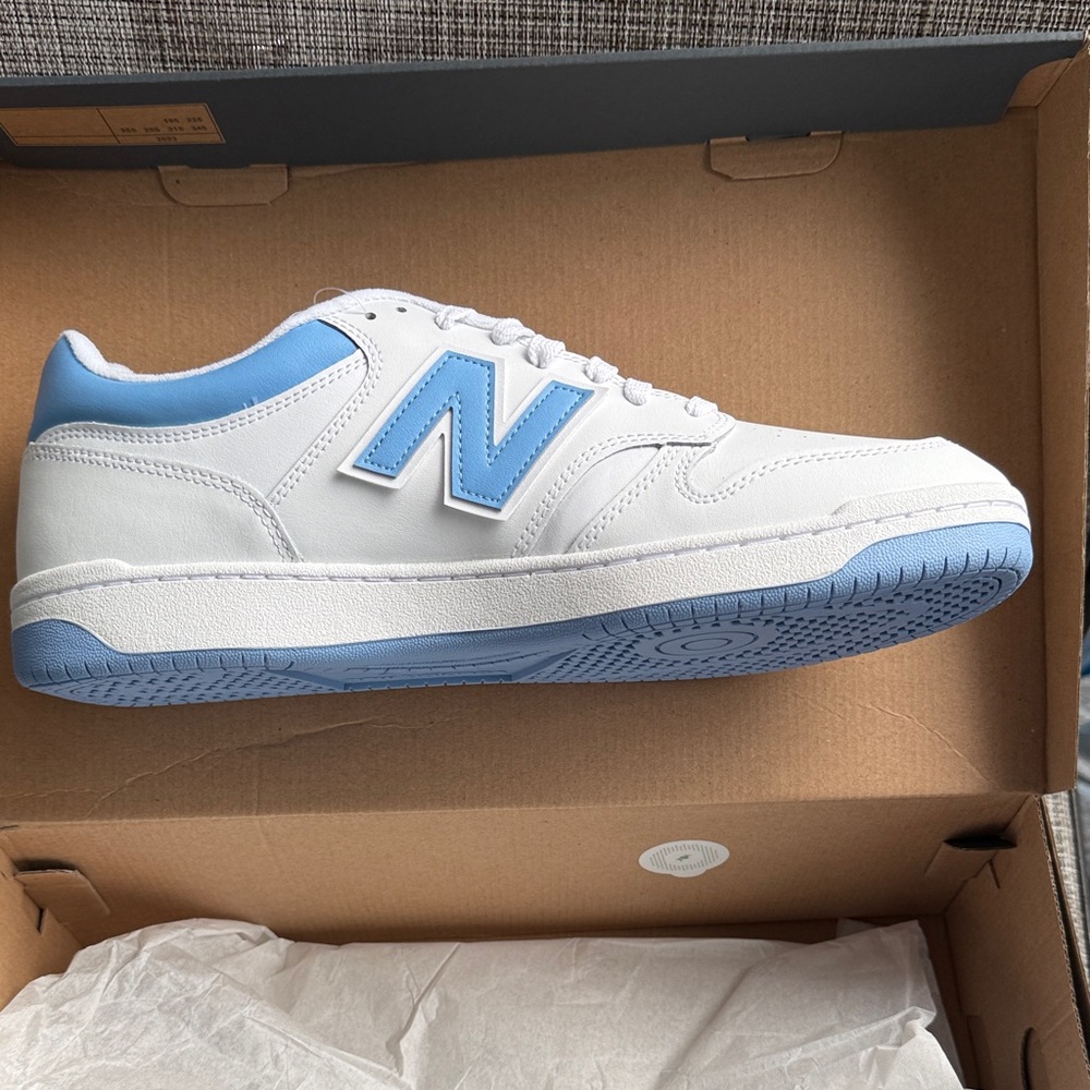 New Balance Men's White and Light Blue Sneakers